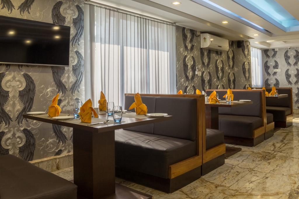Hotel D' Sapphire Guváhátí Exteriér fotografie