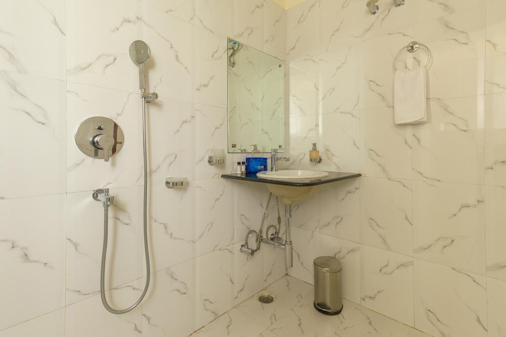 Hotel D' Sapphire Guváhátí Pokoj fotografie